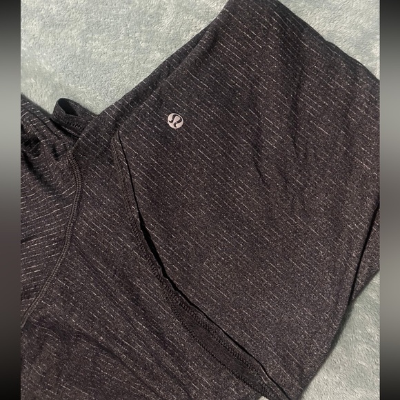 Lulu top - Picture 2 of 2